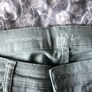 Style and co curvy skinny leg